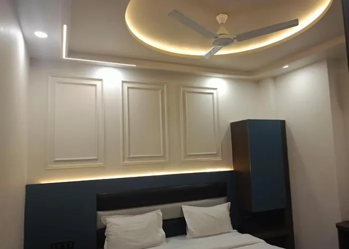 Hotel The C G Villa Just A Minute Away From New Delhi Railway Station And Connaught Place