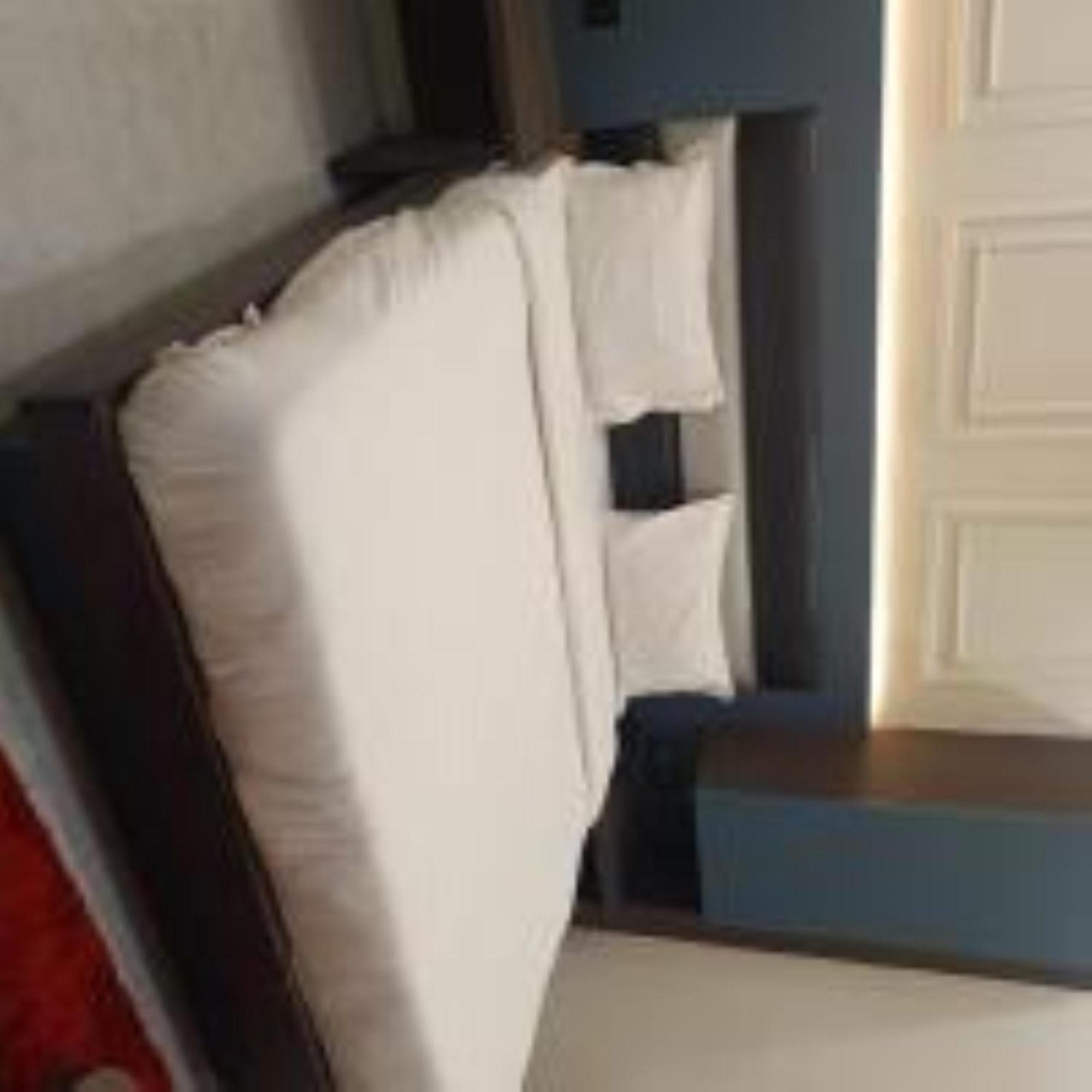The C G Just A Minute Away From Railway Station And Connaught Place New Delhi