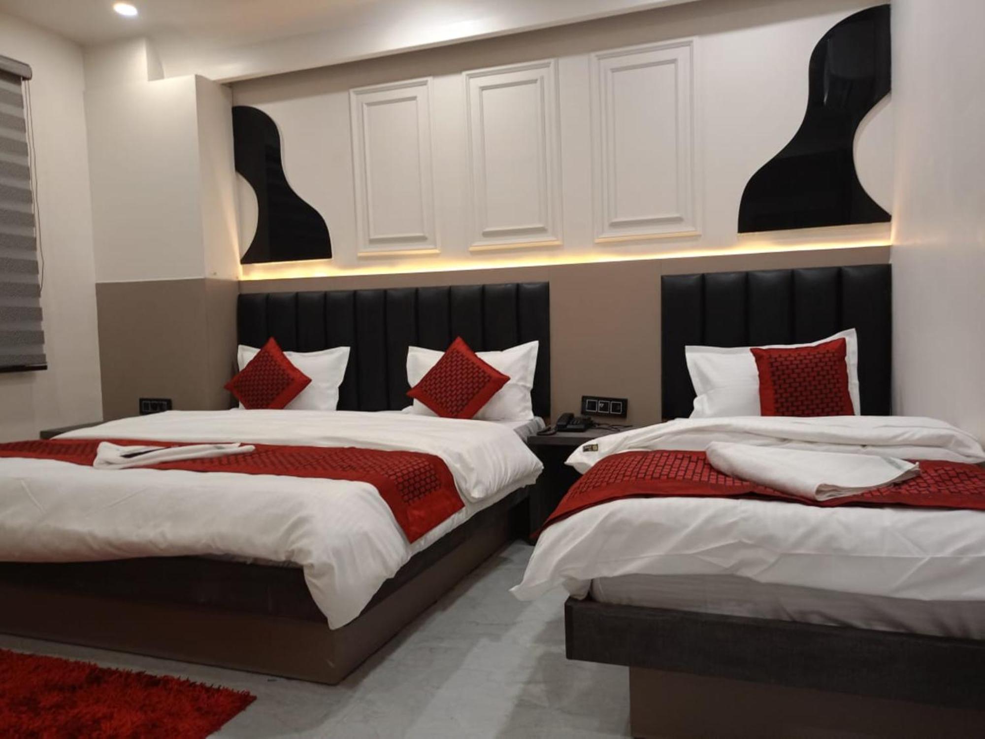 Hotel The C G Just A Minute Away From Railway Station And Connaught Place New Delhi