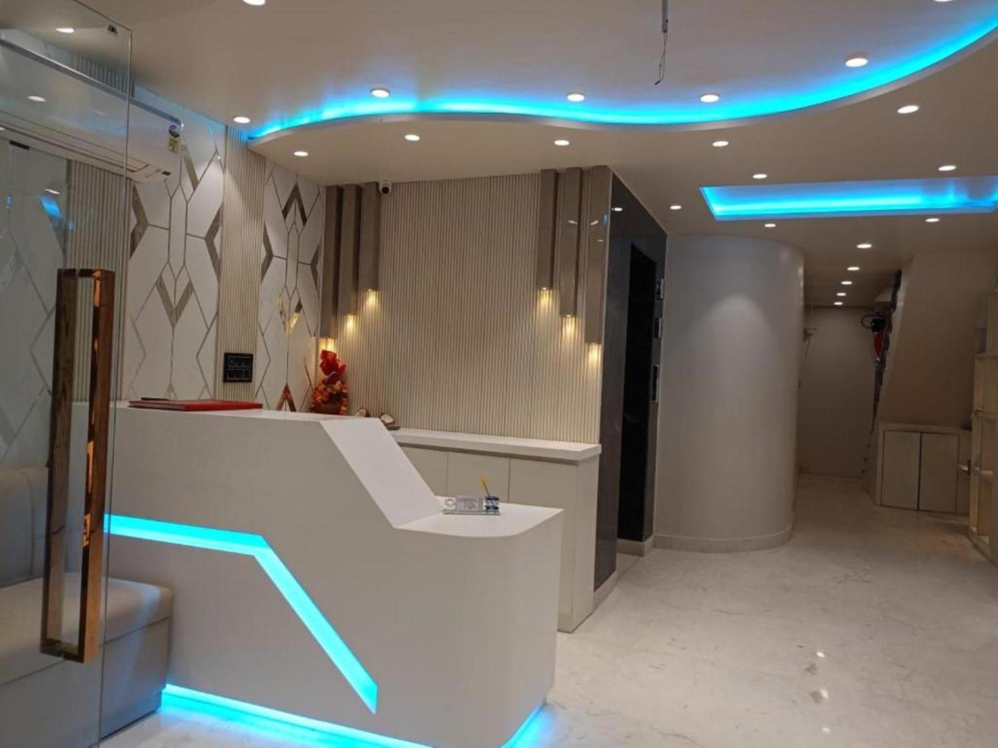 Hotel The C G Just A Minute Away From Railway Station And Connaught Place 3*